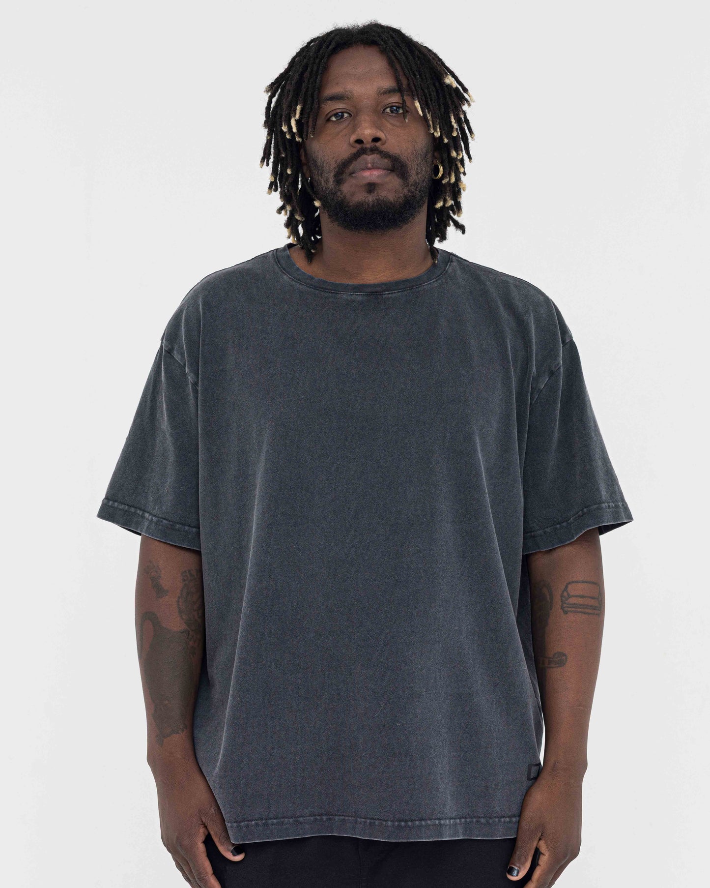 Boxy Stonewashed Tee — Cinza